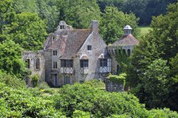 Scotney Castle Wallpaper