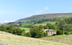 THE NORTHERN PENNINES NEAR CROGLIN CUMBRIA Wallpaper