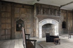 Stokesay Castle Wallpaper