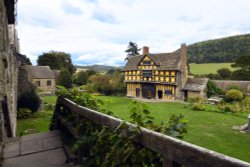 Stokesay Castle Wallpaper