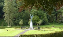 WAR MEMORIAL TO THE PEOPLE WHO DIED IN THE GREAT WARS IN BUCCLEUCH PARK LANGHOLM Wallpaper