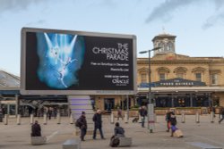 Reading Station Forecourt Wallpaper