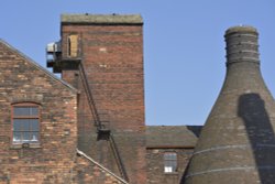 Preserved Bottle Kiln at Middleport Pottery, Longport, Stoke-on-Trent, Staffordshire Wallpaper