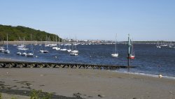 Lower Upnor, river Medway Wallpaper