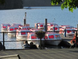 Hire a motor boat at Bowness on Windermere Wallpaper