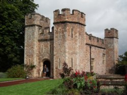 Dunster Castle Wallpaper