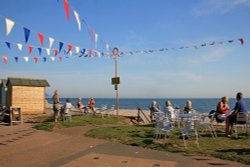 Budleigh's eastern promenade cafe Wallpaper