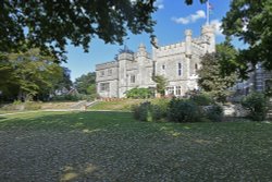 Whitstable Castle and Gardens Wallpaper