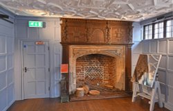 Rooms in Eastgate House, Rochester Wallpaper