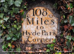 Milestone Plaque, Horse Street, Chipping Sodbury, Gloucestershire 2019 Wallpaper