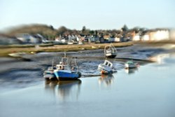 Wivenhoe boats 1 Wallpaper