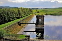 Ingbirchworth Reservoir, Denby Dale Wallpaper