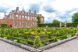 Hanbury Hall, Worc's Wallpaper