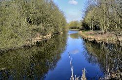 Barnsley Canal Wallpaper