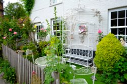 Corner Cottage at Shoreham, Kent Wallpaper