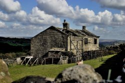 Derelict Farm, Haworth Moor Wallpaper