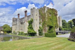 Hever castle Wallpaper