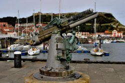 Gun at Scarborough Wallpaper