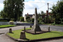 The war memorial in Warborough Wallpaper