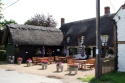 The Six Bells on the Green, Warborough Wallpaper