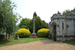 The war memorial, Stratton Audley Wallpaper