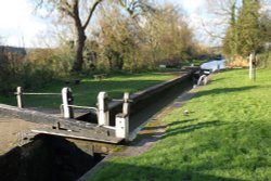 Allen's Lock, Upper Heyford Wallpaper