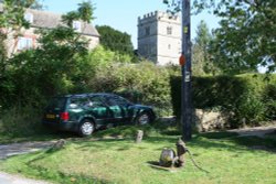 An interesting old village well in Great Coxwell. Wallpaper