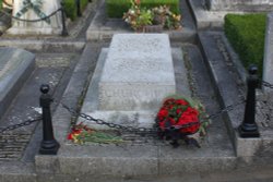 The grave of Sir Winston Churchill, Bladon Wallpaper