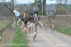 Beaufort & Berkeley Hunts, Tresham, Gloucestershire 2017 Wallpaper