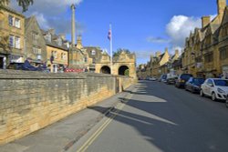 Chipping Campden Wallpaper