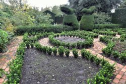 Hidcote Manor Garden Wallpaper