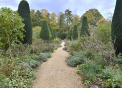 Hidcote Manor Garden Wallpaper