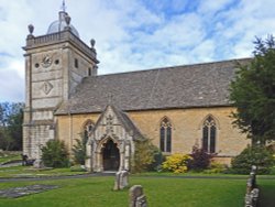 St. Laurence Church, Bourton on the Water Wallpaper