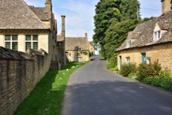 View Up Snowshill Road from the Village Wallpaper