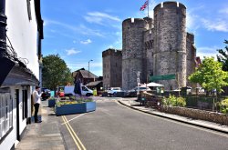 Westgate Towers Viewed from Westgate Grove Wallpaper