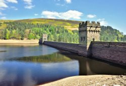 Upper Derwent's Famous Dam Wall & Towers Wallpaper