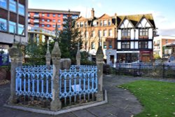 Next to Kingston's Guildhall is the Coronation Stone that the city is named for. It is Believed that 7 Anglo Saxon Kings were Cr Wallpaper