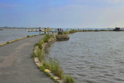 An arm of Chichester Harbour at Emsworth Wallpaper