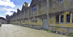 Alms Houses, Chipping Campden Wallpaper