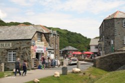 The village centre at Boscastle Wallpaper