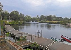 The River Waveney at Beccles Wallpaper