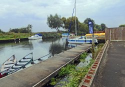 The River Waveney at Beccles Wallpaper