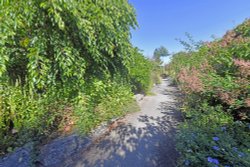 Lullingstone Castle Garden Wallpaper