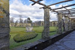 Hever Castle Gardens Wallpaper