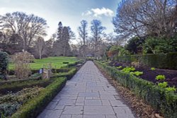 Hever Castle Gardens Wallpaper