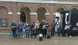 Musical band playing in Christchurch Wallpaper