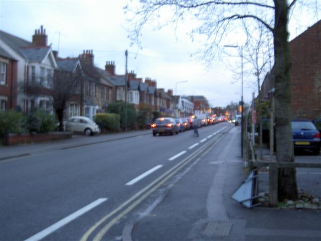 Pre Christmas 2004 traffic builds up in Windmill Road, Headington, Oxfordshire