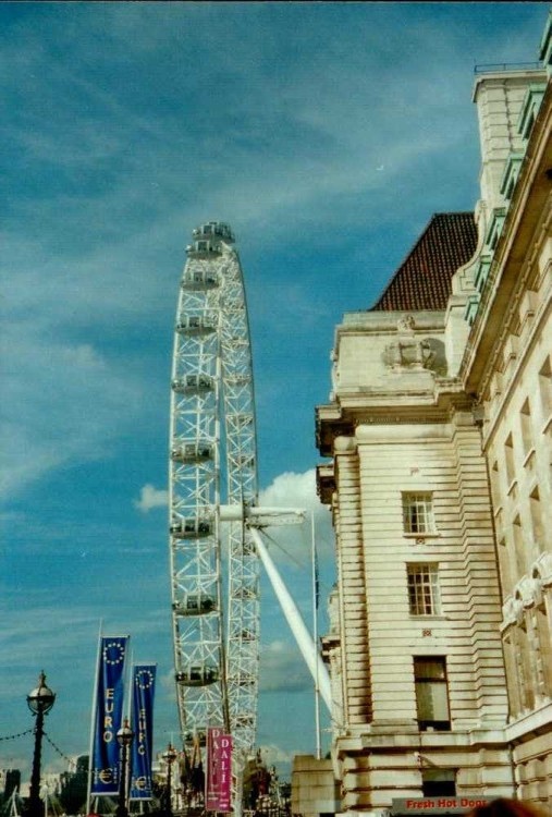 London - London Eye and Old County Hall, Sept 2002
