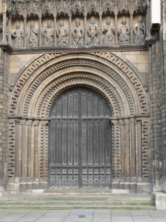 West door or Lincoln Carthedral