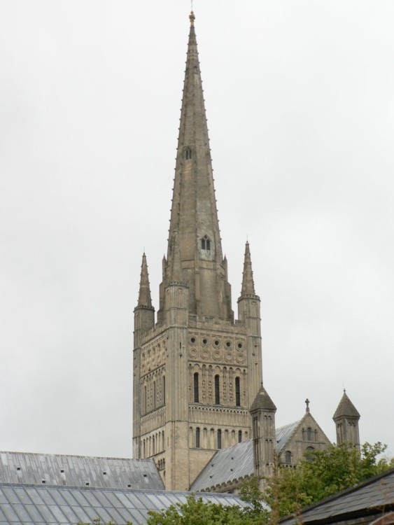 A picture of Norwich Cathedral